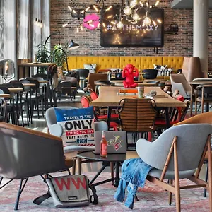 Отель Moxy Frankfurt Airport, Кельстербах